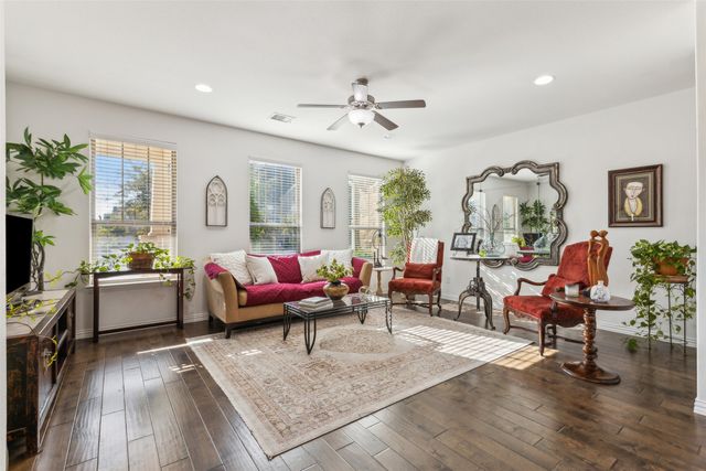 4201 Cascade Sky Drive, Arlington, TX 76005