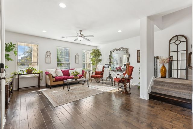 4201 Cascade Sky Drive, Arlington, TX 76005