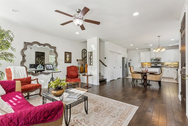 4201 Cascade Sky Drive, Arlington, TX 76005