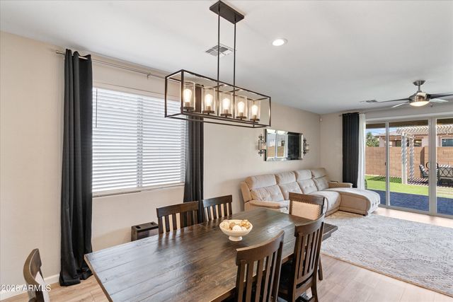 7540 W SUPERIOR Avenue, Phoenix, AZ 85043