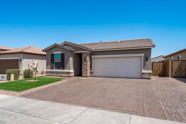 7540 W SUPERIOR Avenue, Phoenix, AZ 85043