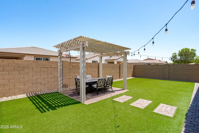 7540 W SUPERIOR Avenue, Phoenix, AZ 85043