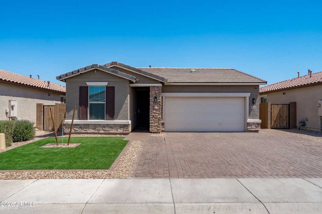 7540 W SUPERIOR Avenue, Phoenix, AZ 85043