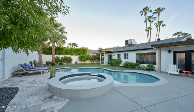 3802 E HEATHERBRAE Drive, Phoenix, AZ 85018