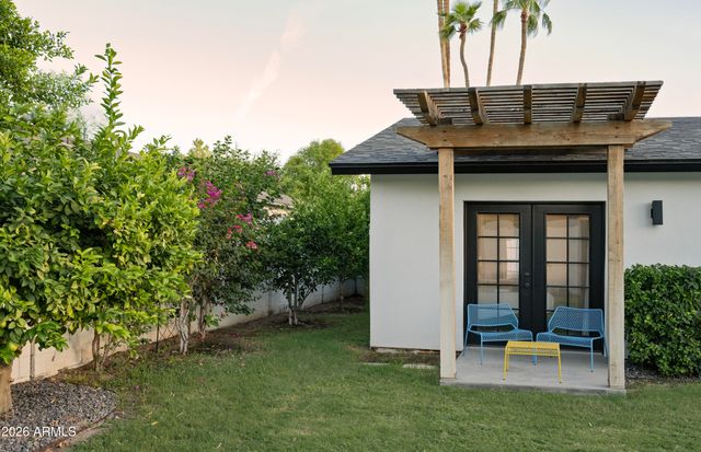 3802 E HEATHERBRAE Drive, Phoenix, AZ 85018
