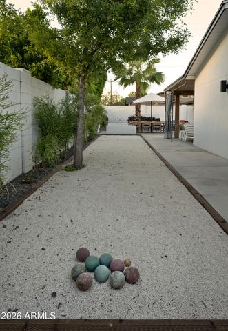 3802 E HEATHERBRAE Drive, Phoenix, AZ 85018