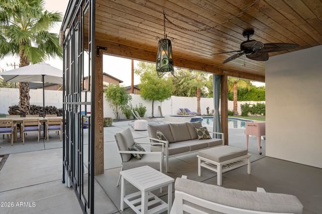 3802 E HEATHERBRAE Drive, Phoenix, AZ 85018