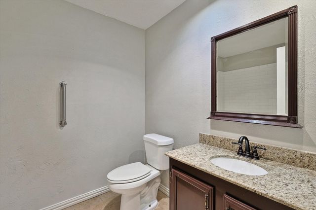 804 Forest Glen Drive, Bedford, TX 76021