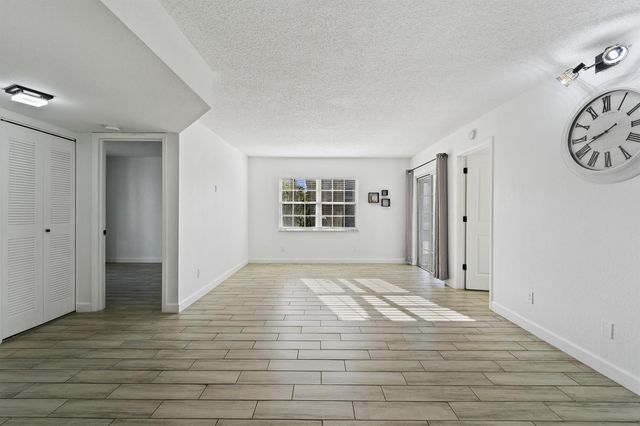 1625 SE Green Acres Circle 102, Port St. Lucie, FL 34952