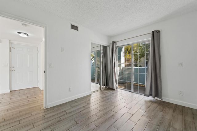 1625 SE Green Acres Circle 102, Port St. Lucie, FL 34952