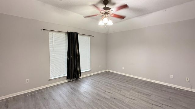 4919 Lochman Lane, Pearland, TX 77584