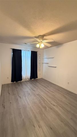 4919 Lochman Lane, Pearland, TX 77584