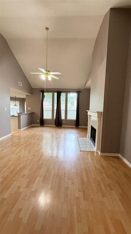4919 Lochman Lane, Pearland, TX 77584