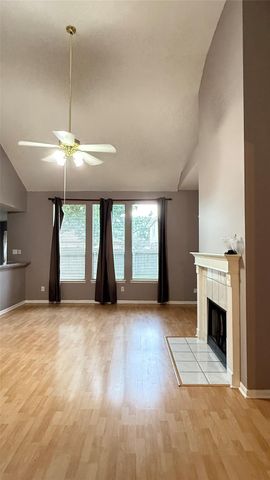 4919 Lochman Lane, Pearland, TX 77584