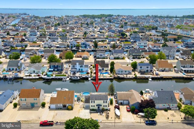 77 WINDJAMMER CT, Bayville, NJ 08721