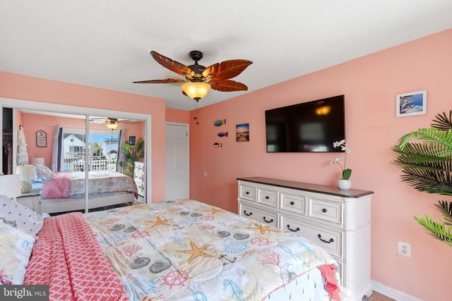 77 WINDJAMMER CT, Bayville, NJ 08721
