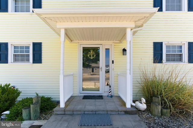 77 WINDJAMMER CT, Bayville, NJ 08721