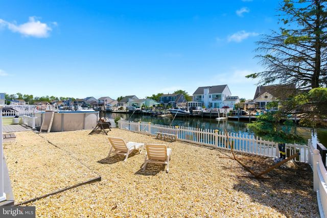 77 WINDJAMMER CT, Bayville, NJ 08721