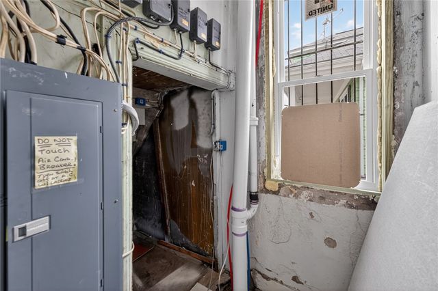 556 Admiral Street, Providence, RI 02908