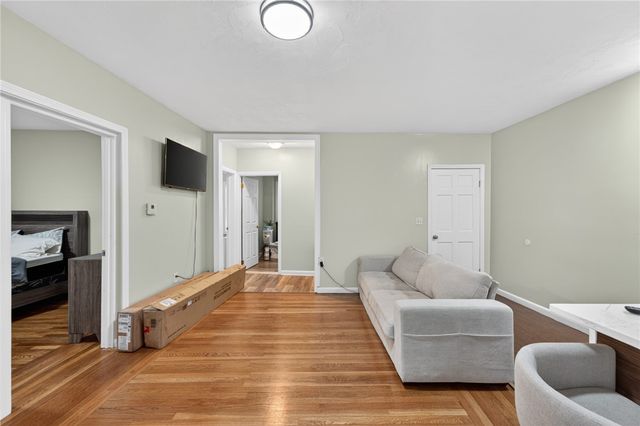 556 Admiral Street, Providence, RI 02908