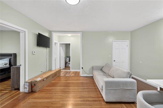 556 Admiral Street, Providence, RI 02908