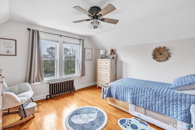 21 Grove Street, Shelton, CT 06484
