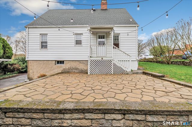 21 Grove Street, Shelton, CT 06484