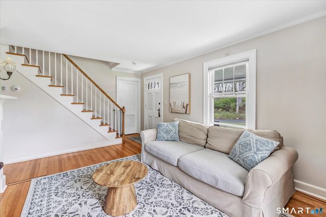 21 Grove Street, Shelton, CT 06484