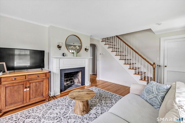 21 Grove Street, Shelton, CT 06484