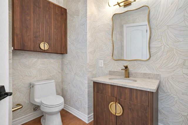 8513 Chalk Knoll DR, Austin, TX 78735