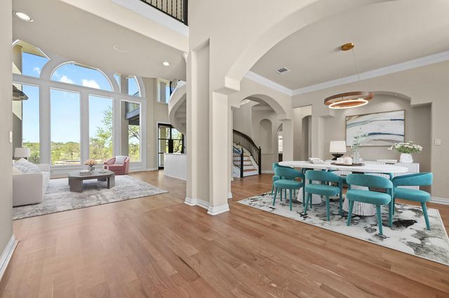 8513 Chalk Knoll DR, Austin, TX 78735