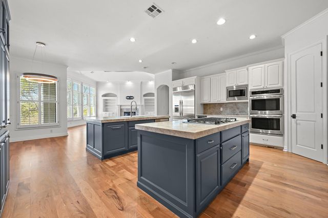 8513 Chalk Knoll DR, Austin, TX 78735