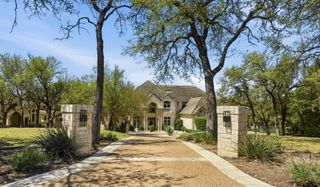 8513 Chalk Knoll DR, Austin, TX 78735