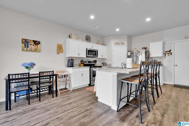 8661 MOHRING PLACE, Leeds, AL 35094