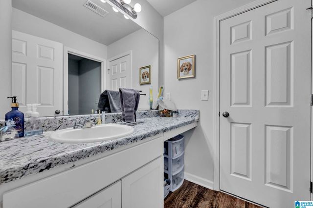 8661 MOHRING PLACE, Leeds, AL 35094