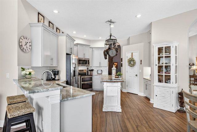 3904 S NINE DRIVE, Valrico, FL 33596