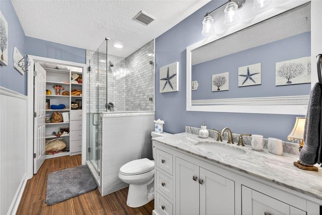 3904 S NINE DRIVE, Valrico, FL 33596