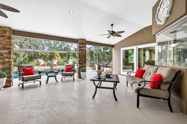 3904 S NINE DRIVE, Valrico, FL 33596