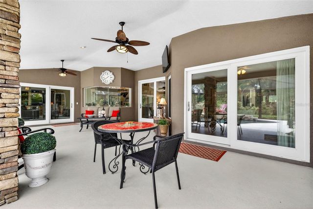 3904 S NINE DRIVE, Valrico, FL 33596