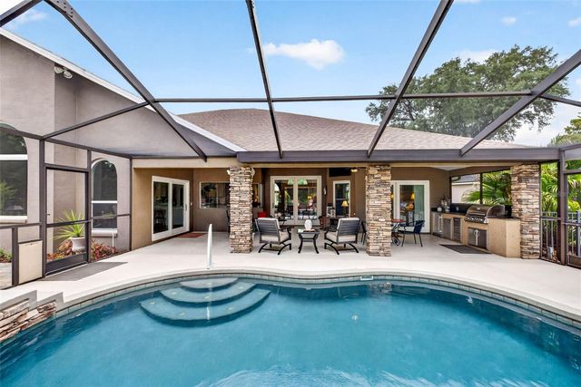 3904 S NINE DRIVE, Valrico, FL 33596