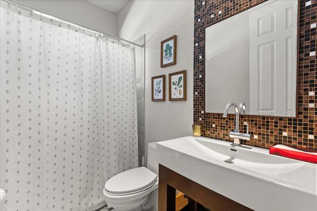 2210 NORTHUMBRIA DRIVE, Sanford, FL 32771