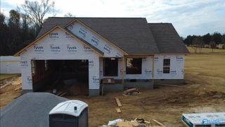 5989 County Road 33, Hollywood, AL 35752