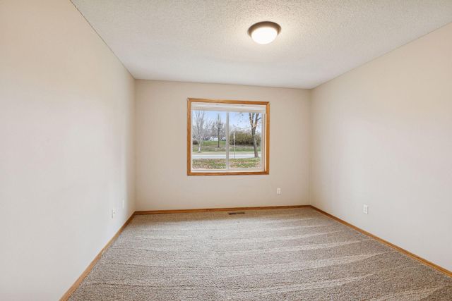 10511 Redwood Street NW, Coon Rapids, MN 55433