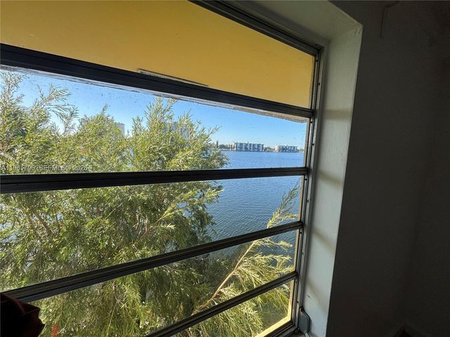 1302 NE 191st St A314, Miami, FL 33179