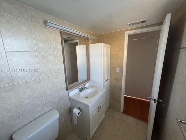 1302 NE 191st St A314, Miami, FL 33179