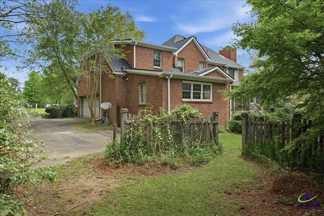 118 Ashford Park, Macon, GA 31210