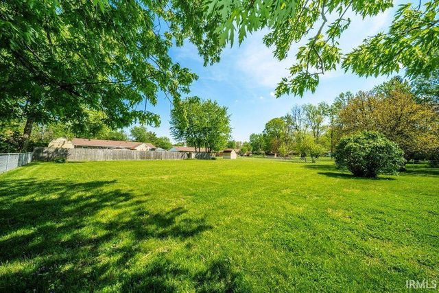 112 N Morrison Road, Muncie, IN 47304