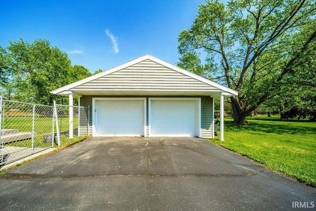 112 N Morrison Road, Muncie, IN 47304