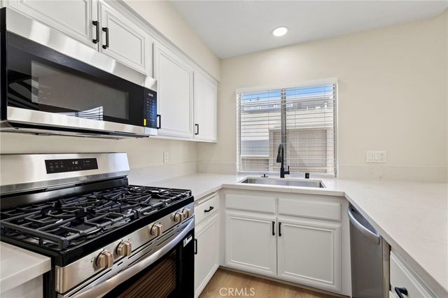2640 W Segerstrom Ave. B, Santa Ana, CA 92704