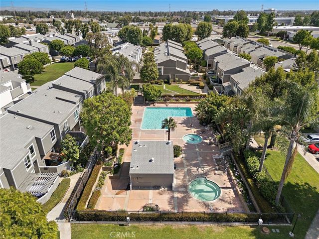 2640 W Segerstrom Ave. B, Santa Ana, CA 92704